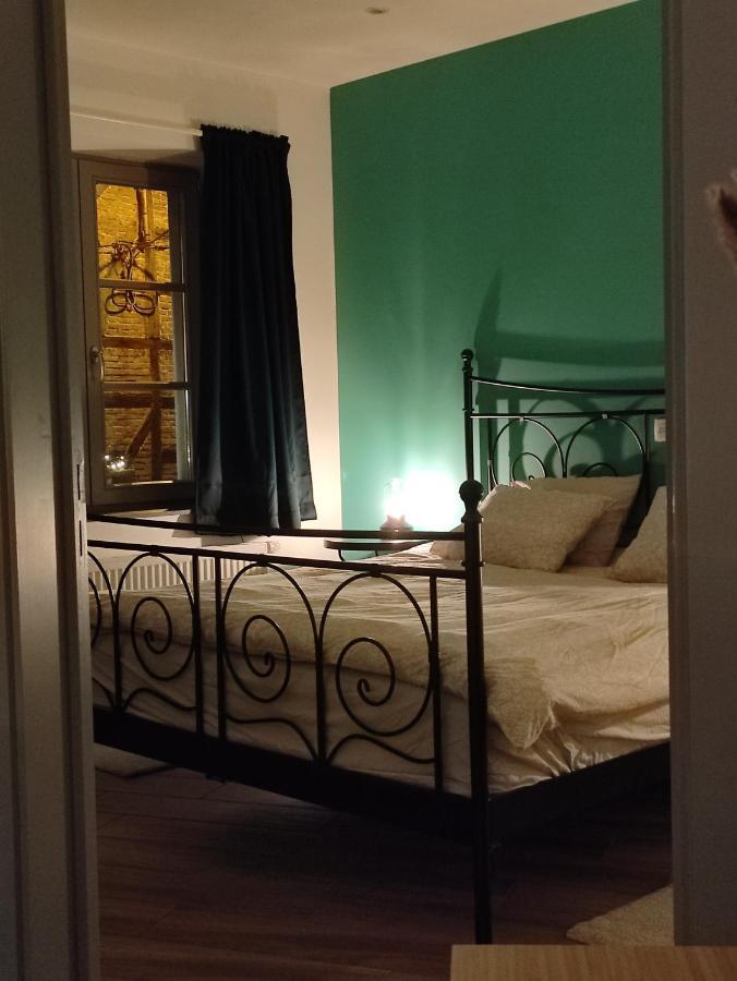 Gite A L'Ombre Du Clocher Avec Jacuzzi Et Sauna Privatifs Celles  Eksteriør billede
